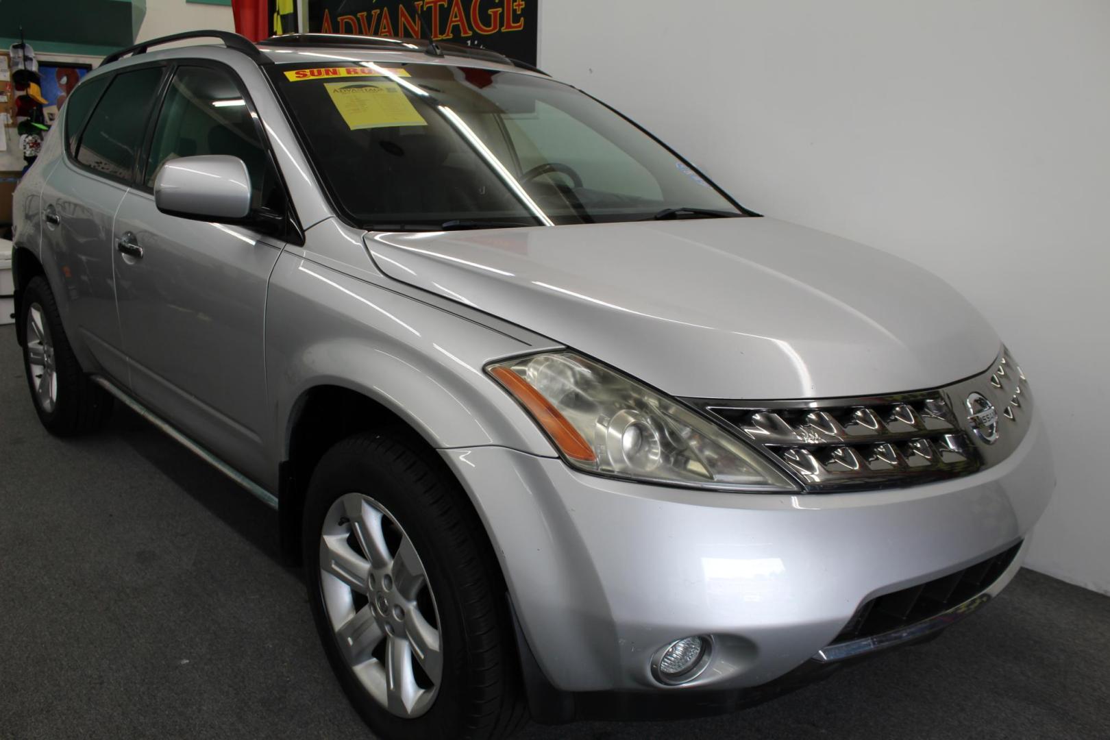 2007 SILVER /GRAY Nissan Murano S AWD (JN8AZ08W67W) with an 3.5L V6 DOHC 24V engine, Automatic CVT Overdrive transmission, located at 533 S West End Blvd., Quakertown, PA, 18951, (877) 257-4995, 40.343994, -75.303604 - INCLUDED IN THE SALE PRICE OF EVERY VEHICLE: 48 Hour Money Back Guarantee 6 Month - 6,000 Mile Warranty Brand New PA State Inspection & Emission $10 Oil Changes for the Life of the Loan Complete CARFAX - Photo#2