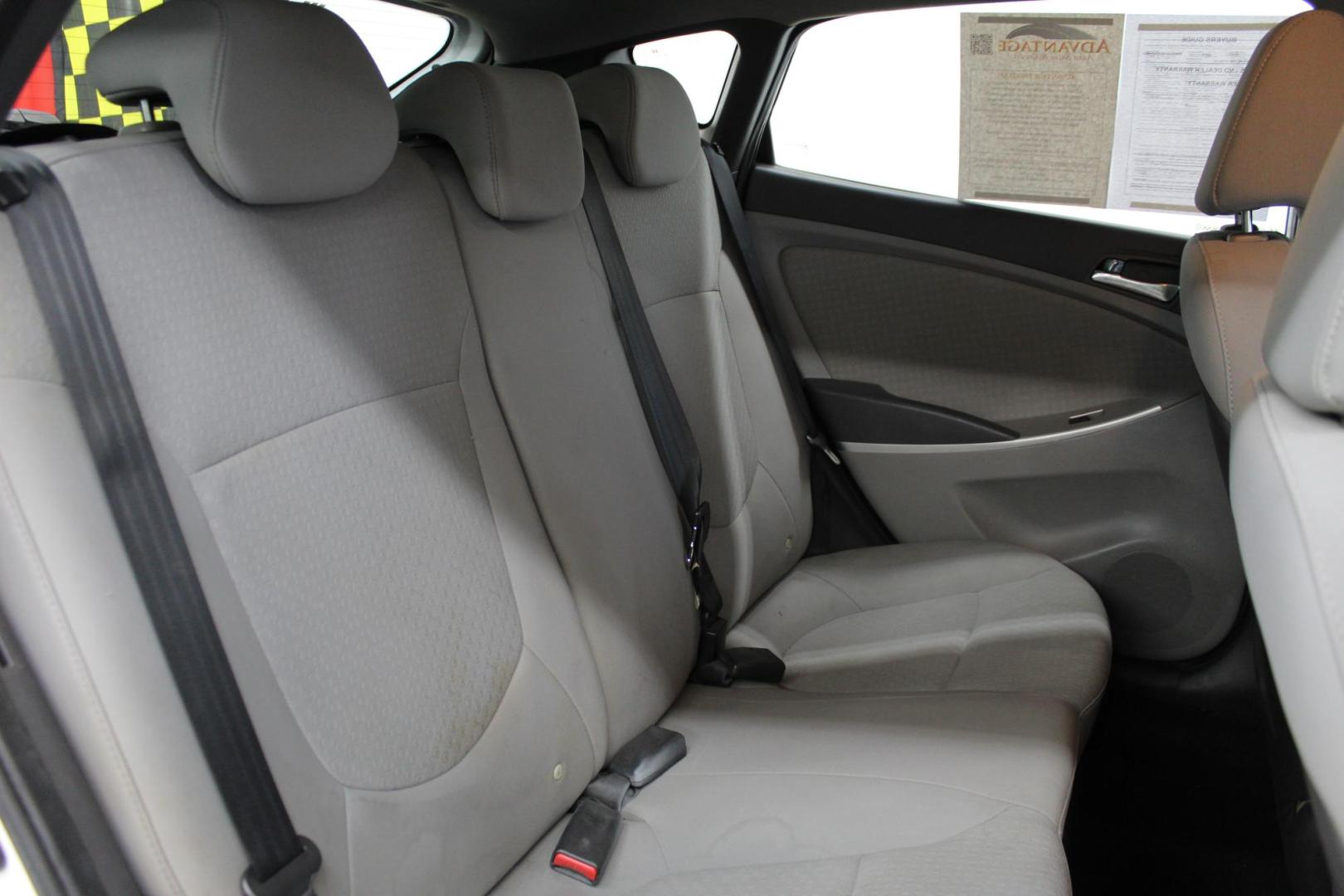 2012 WHITE /GRAY Hyundai Accent (KMHCU5AEXCU) , located at 533 S West End Blvd., Quakertown, PA, 18951, (877) 257-4995, 40.343994, -75.303604 - INCLUDED IN THE SALE PRICE OF EVERY VEHICLE: 48 Hour Money Back Guarantee 6 Month - 6,000 Mile Warranty Brand New PA State Inspection & Emission $10 Oil Changes for the Life of the Loan Complete CARFAX - Photo#4