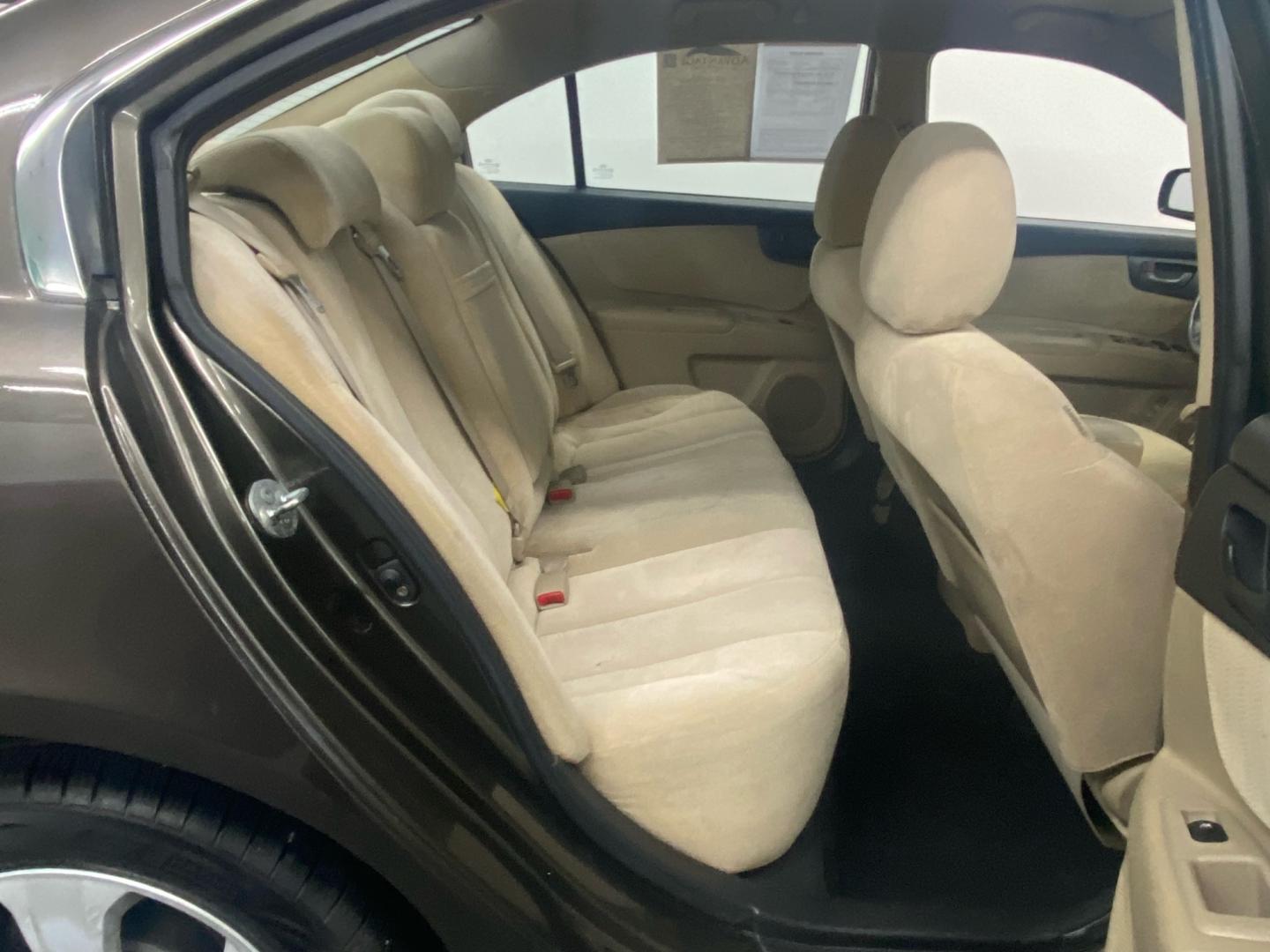 2009 Brown /Tan Kia Optima (KNAGE228595) , located at 533 S West End Blvd., Quakertown, PA, 18951, (877) 257-4995, 40.343994, -75.303604 - INCLUDED IN THE SALE PRICE OF EVERY VEHICLE: 48 Hour Money Back Guarantee 6 Month - 6,000 Mile Warranty Brand New PA State Inspection & Emission $10 Oil Changes for the Life of the Loan Complete CARFAX - Photo#4