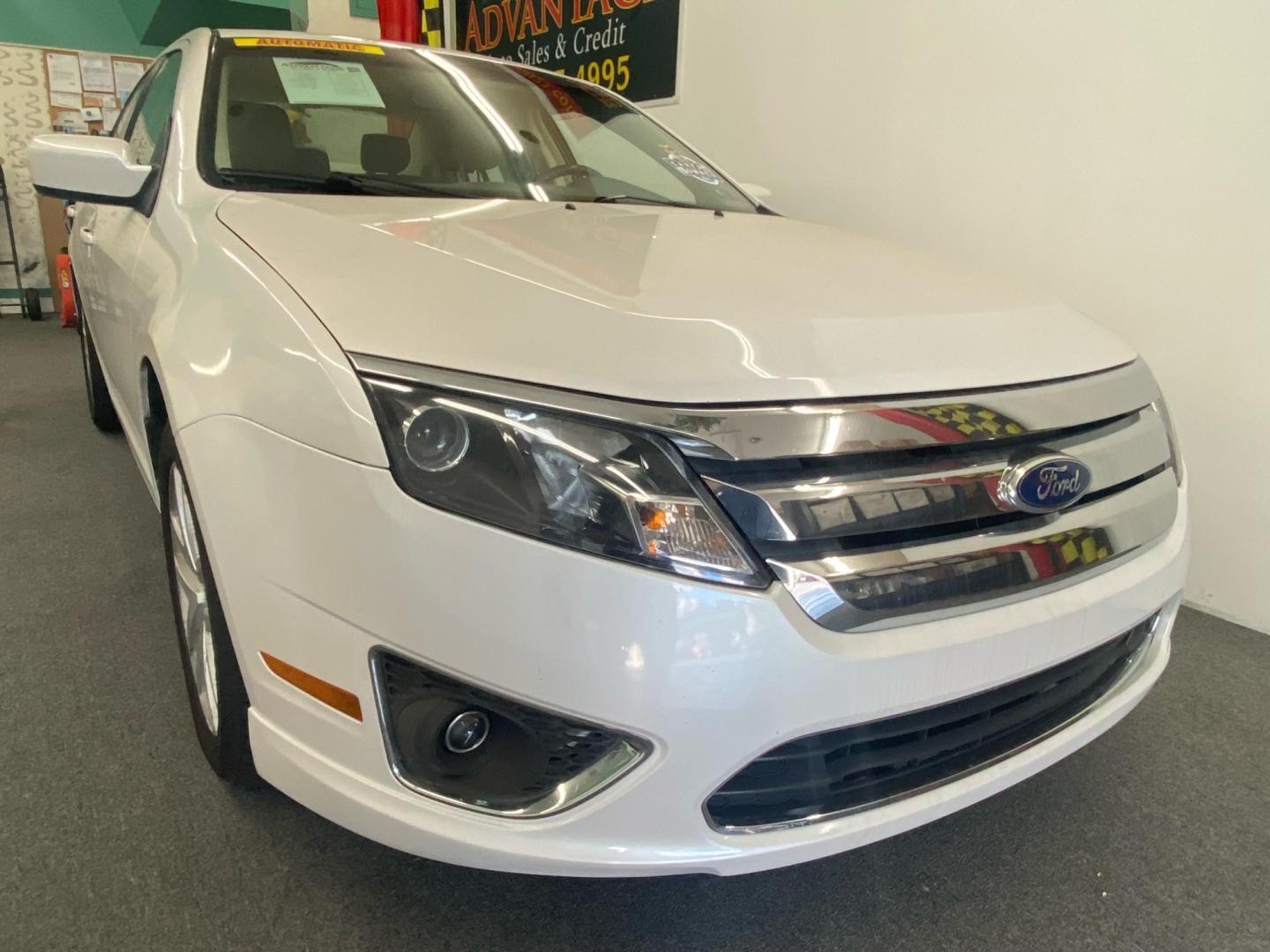 2012 White /Tan Ford Fusion (3FAHP0JAXCR) , located at 533 S West End Blvd., Quakertown, PA, 18951, (877) 257-4995, 40.343994, -75.303604 - INCLUDED IN THE SALE PRICE OF EVERY VEHICLE: 48 Hour Money Back Guarantee 6 Month - 6,000 Mile Warranty Brand New PA State Inspection & Emission $10 Oil Changes for the Life of the Loan Complete CARFAX - Photo#2