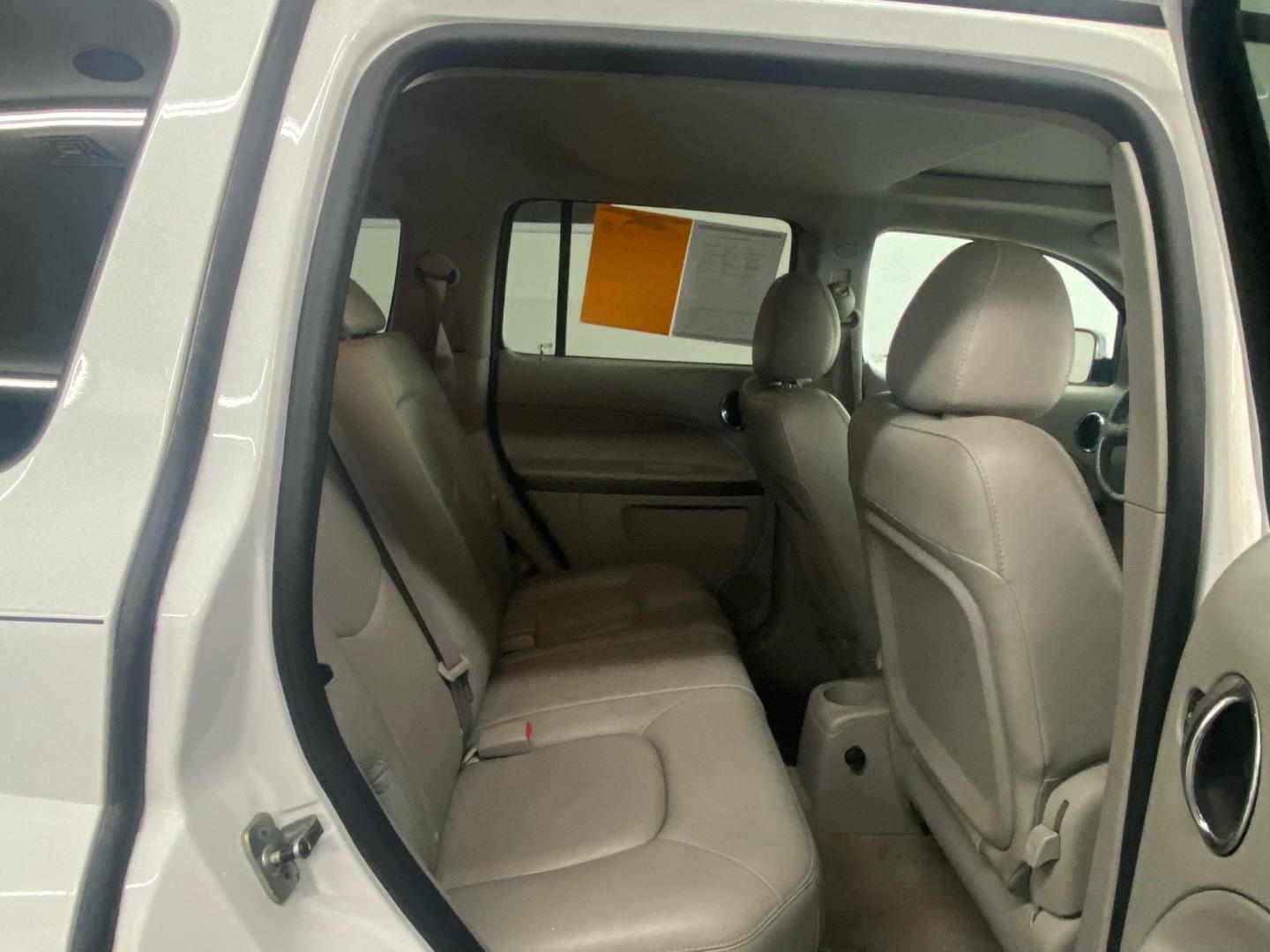 2007 White /tan Chevrolet HHR LT2 (3GNDA33P67S) with an 2.4L L4 DOHC 16V engine, 6-Speed Automatic Overdrive transmission, located at 533 S West End Blvd., Quakertown, PA, 18951, (877) 257-4995, 40.343994, -75.303604 - INCLUDED IN THE SALE PRICE OF EVERY VEHICLE: 48 Hour Money Back Guarantee 6 Month - 6,000 Mile Warranty Brand New PA State Inspection & Emission $10 Oil Changes for the Life of the Loan Complete CARFAX - Photo#4