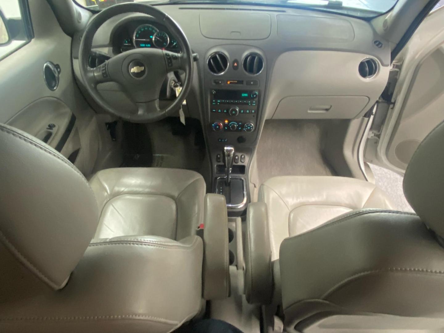 2007 White /tan Chevrolet HHR LT2 (3GNDA33P67S) with an 2.4L L4 DOHC 16V engine, 6-Speed Automatic Overdrive transmission, located at 533 S West End Blvd., Quakertown, PA, 18951, (877) 257-4995, 40.343994, -75.303604 - INCLUDED IN THE SALE PRICE OF EVERY VEHICLE: 48 Hour Money Back Guarantee 6 Month - 6,000 Mile Warranty Brand New PA State Inspection & Emission $10 Oil Changes for the Life of the Loan Complete CARFAX - Photo#6