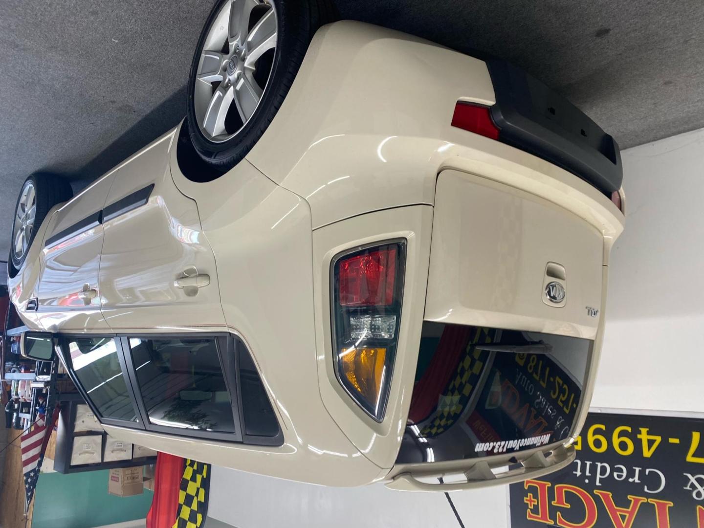 2011 Cream /Black Kia Soul ! (KNDJT2A21B7) with an 2.0L L4 DOHC 16V engine, located at 533 S West End Blvd., Quakertown, PA, 18951, (877) 257-4995, 40.343994, -75.303604 - INCLUDED IN THE SALE PRICE OF EVERY VEHICLE: 48 Hour Money Back Guarantee 6 Month - 6,000 Mile Warranty Brand New PA State Inspection & Emission $10 Oil Changes for the Life of the Loan Complete CARFAX - Photo#3