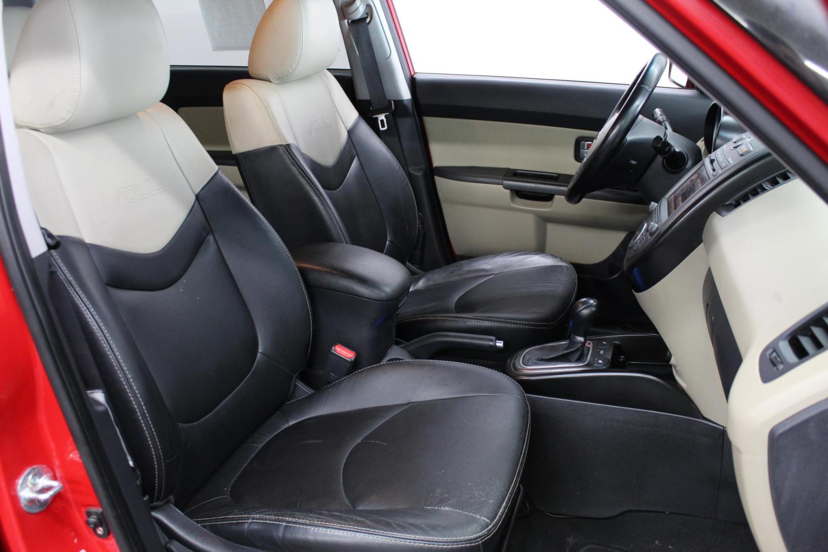 2013 RED /Gray Kia Soul ! (KNDJT2A61D7) with an 2.0L L4 DOHC 16V engine, located at 533 S West End Blvd., Quakertown, PA, 18951, (877) 257-4995, 40.343994, -75.303604 - INCLUDED IN THE SALE PRICE OF EVERY VEHICLE: 48 Hour Money Back Guarantee 6 Month - 6,000 Mile Warranty Brand New PA State Inspection & Emission $10 Oil Changes for the Life of the Loan Complete CARFAX - Photo#6