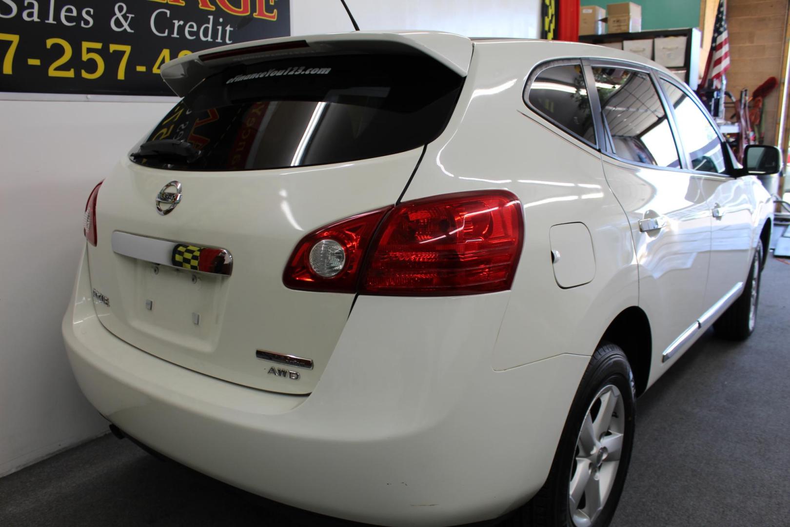 2013 WHITE /GRAY Nissan Rogue S AWD (JN8AS5MV5DW) with an 2.5L L4 DOHC 16V engine, Continuously Variable Transmission transmission, located at 533 S West End Blvd., Quakertown, PA, 18951, (877) 257-4995, 40.343994, -75.303604 - INCLUDED IN THE SALE PRICE OF EVERY VEHICLE: 48 Hour Money Back Guarantee 6 Month - 6,000 Mile Warranty Brand New PA State Inspection & Emission $10 Oil Changes for the Life of the Loan Complete CARFAX - Photo#3