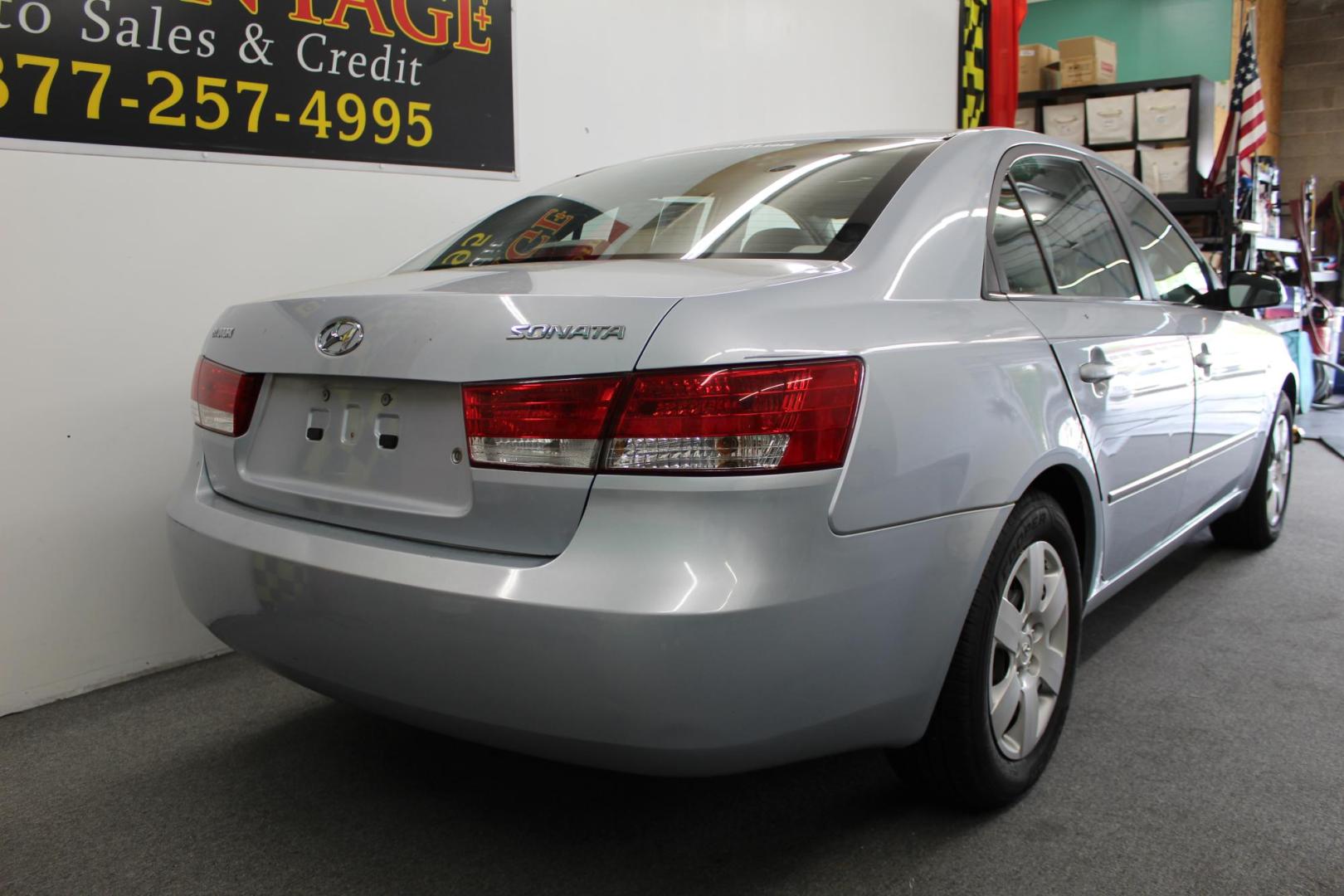 2007 SILVER /GRAY Hyundai Sonata GLS XM (5NPET46C47H) with an 2.4L L4 DOHC 16V engine, located at 533 S West End Blvd., Quakertown, PA, 18951, (877) 257-4995, 40.343994, -75.303604 - INCLUDED IN THE SALE PRICE OF EVERY VEHICLE: 48 Hour Money Back Guarantee 6 Month - 6,000 Mile Warranty Brand New PA State Inspection & Emission $10 Oil Changes for the Life of the Loan Complete CARFAX - Photo#3
