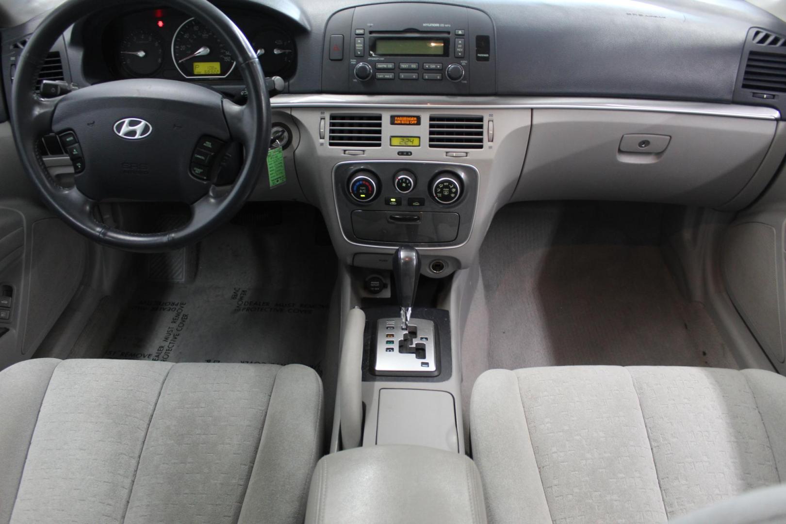 2007 SILVER /GRAY Hyundai Sonata GLS XM (5NPET46C47H) with an 2.4L L4 DOHC 16V engine, located at 533 S West End Blvd., Quakertown, PA, 18951, (877) 257-4995, 40.343994, -75.303604 - INCLUDED IN THE SALE PRICE OF EVERY VEHICLE: 48 Hour Money Back Guarantee 6 Month - 6,000 Mile Warranty Brand New PA State Inspection & Emission $10 Oil Changes for the Life of the Loan Complete CARFAX - Photo#6