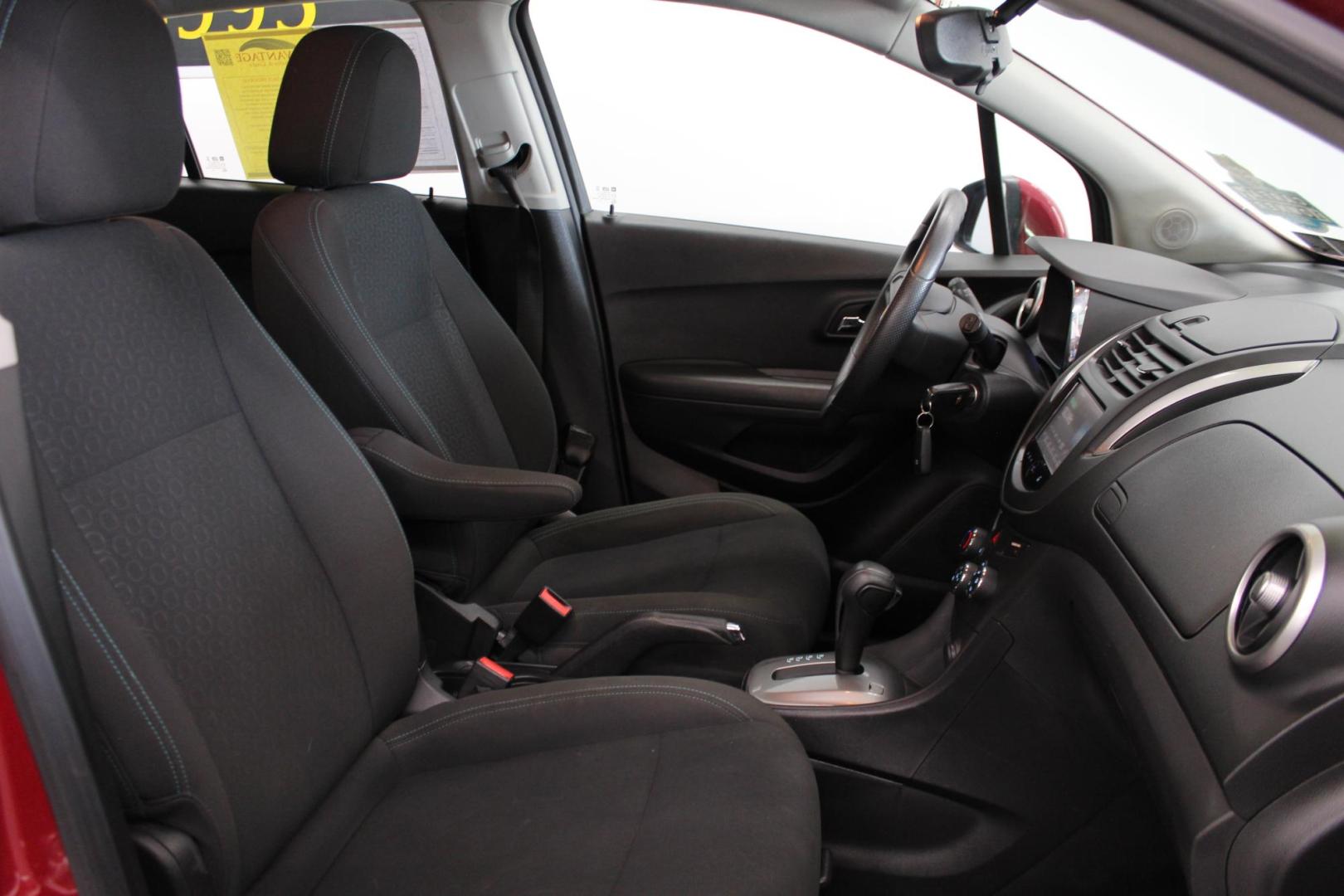 2015 /GRAY Chevrolet Trax LS AWD (KL7CJPSB4FB) with an 1.4L L4 DOHC 16V FFV engine, located at 533 S West End Blvd., Quakertown, PA, 18951, (877) 257-4995, 40.343994, -75.303604 - INCLUDED IN THE SALE PRICE OF EVERY VEHICLE: 48 Hour Money Back Guarantee 6 Month - 6,000 Mile Warranty Brand New PA State Inspection & Emission $10 Oil Changes for the Life of the Loan Complete CARFAX - Photo#5