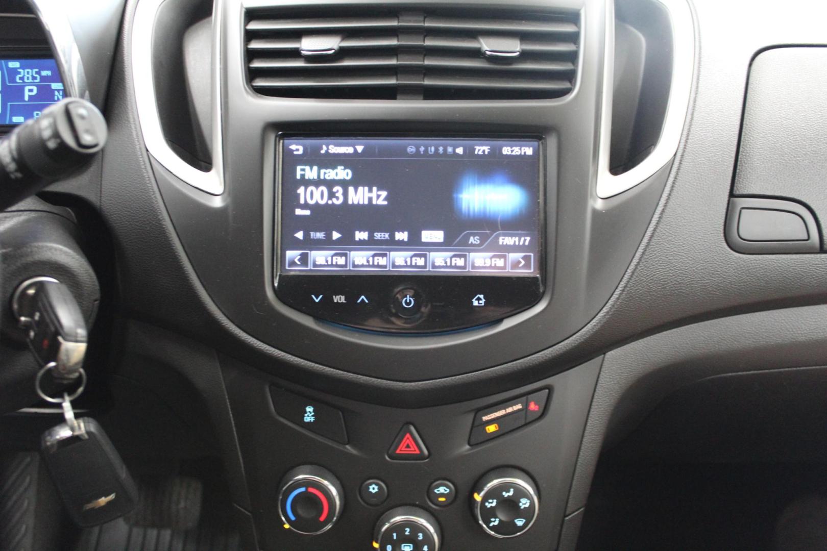 2015 /GRAY Chevrolet Trax LS AWD (KL7CJPSB4FB) with an 1.4L L4 DOHC 16V FFV engine, located at 533 S West End Blvd., Quakertown, PA, 18951, (877) 257-4995, 40.343994, -75.303604 - INCLUDED IN THE SALE PRICE OF EVERY VEHICLE: 48 Hour Money Back Guarantee 6 Month - 6,000 Mile Warranty Brand New PA State Inspection & Emission $10 Oil Changes for the Life of the Loan Complete CARFAX - Photo#7