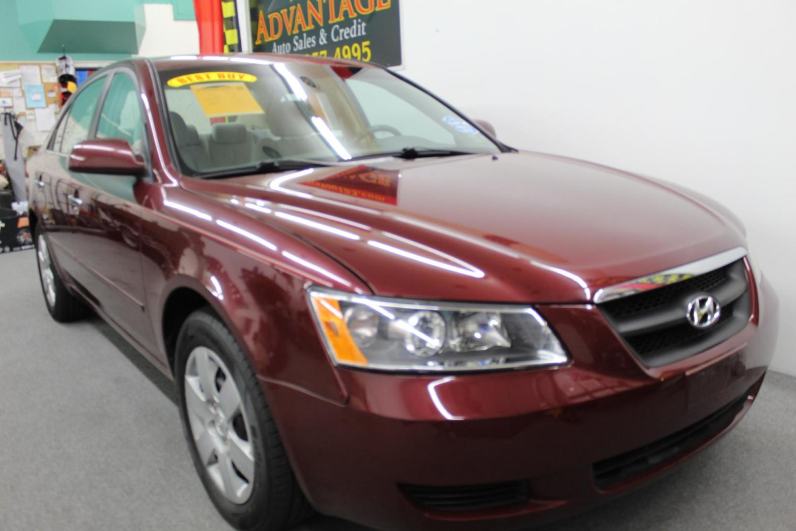 2008 /GRAY Hyundai Sonata GLS (5NPET46C08H) with an 2.4L L4 DOHC 16V engine, located at 533 S West End Blvd., Quakertown, PA, 18951, (877) 257-4995, 40.343994, -75.303604 - INCLUDED IN THE SALE PRICE OF EVERY VEHICLE: 48 Hour Money Back Guarantee 6 Month - 6,000 Mile Warranty Brand New PA State Inspection & Emission $10 Oil Changes for the Life of the Loan Complete CARFAX - Photo#2