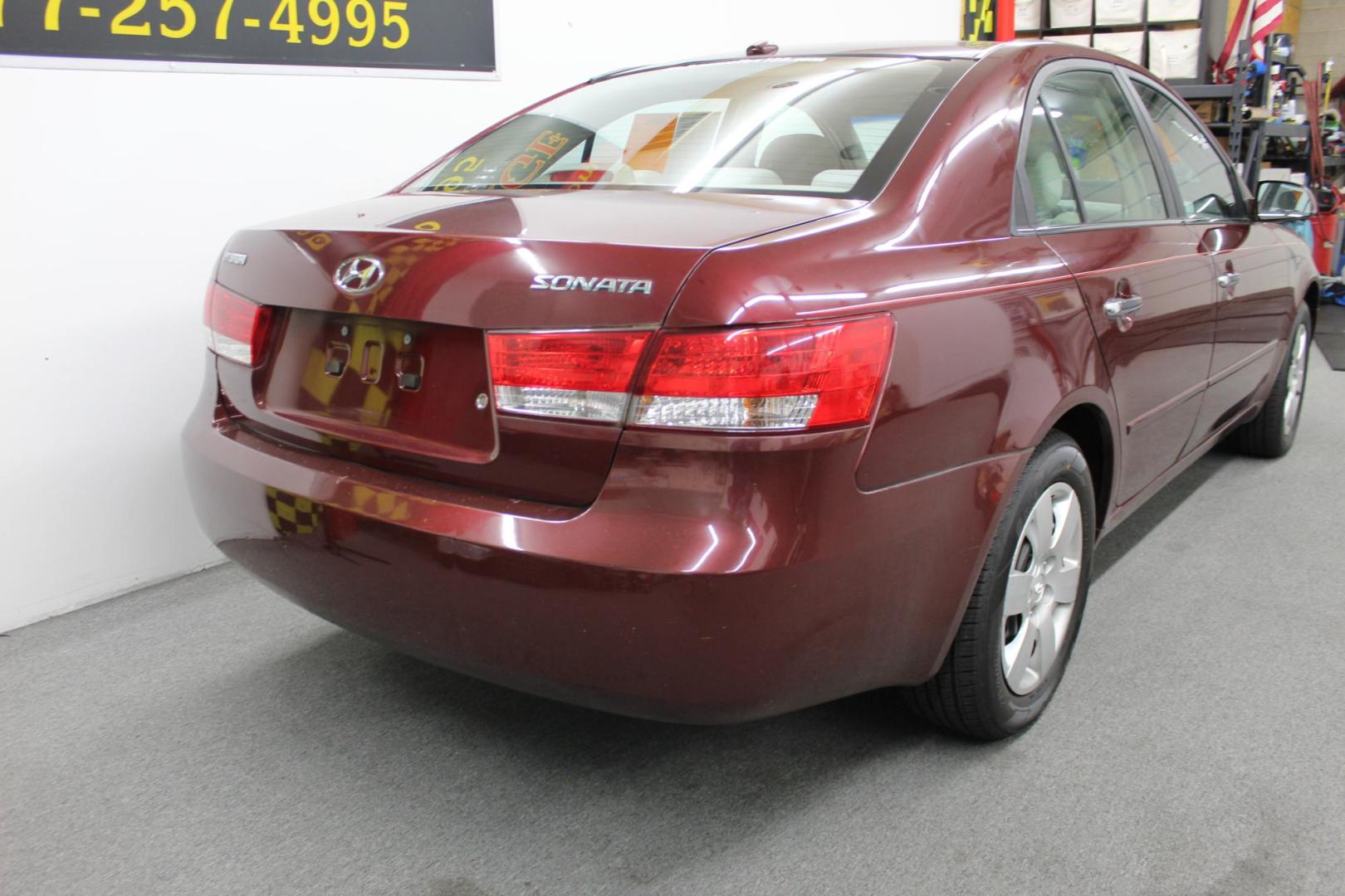 2008 /GRAY Hyundai Sonata GLS (5NPET46C08H) with an 2.4L L4 DOHC 16V engine, located at 533 S West End Blvd., Quakertown, PA, 18951, (877) 257-4995, 40.343994, -75.303604 - INCLUDED IN THE SALE PRICE OF EVERY VEHICLE: 48 Hour Money Back Guarantee 6 Month - 6,000 Mile Warranty Brand New PA State Inspection & Emission $10 Oil Changes for the Life of the Loan Complete CARFAX - Photo#3