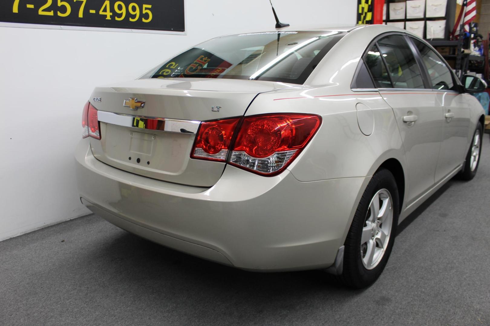 2013 /GRAY Chevrolet Cruze 1LT Auto (1G1PC5SB6D7) with an 1.4L L4 DOHC 16V TURBO engine, 6-Speed Automatic transmission, located at 533 S West End Blvd., Quakertown, PA, 18951, (877) 257-4995, 40.343994, -75.303604 - INCLUDED IN THE SALE PRICE OF EVERY VEHICLE: 48 Hour Money Back Guarantee 6 Month - 6,000 Mile Warranty Brand New PA State Inspection & Emission $10 Oil Changes for the Life of the Loan Complete CARFAX - Photo#3