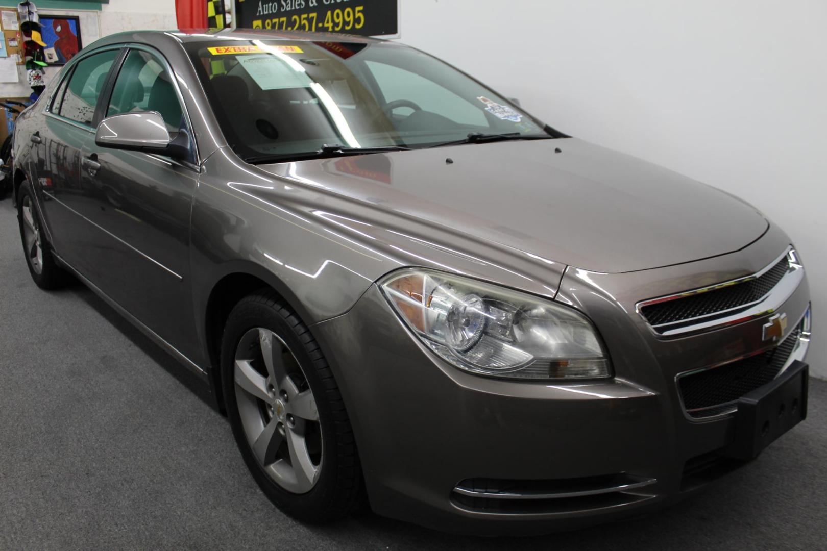 2011 /GRAY Chevrolet Malibu 1LT (1G1ZC5E11BF) with an 2.4L L4 DOHC 16V engine, 4-Speed Automatic transmission, located at 533 S West End Blvd., Quakertown, PA, 18951, (877) 257-4995, 40.343994, -75.303604 - INCLUDED IN THE SALE PRICE OF EVERY VEHICLE: 48 Hour Money Back Guarantee 6 Month - 6,000 Mile Warranty Brand New PA State Inspection & Emission $10 Oil Changes for the Life of the Loan Complete CARFAX - Photo#2