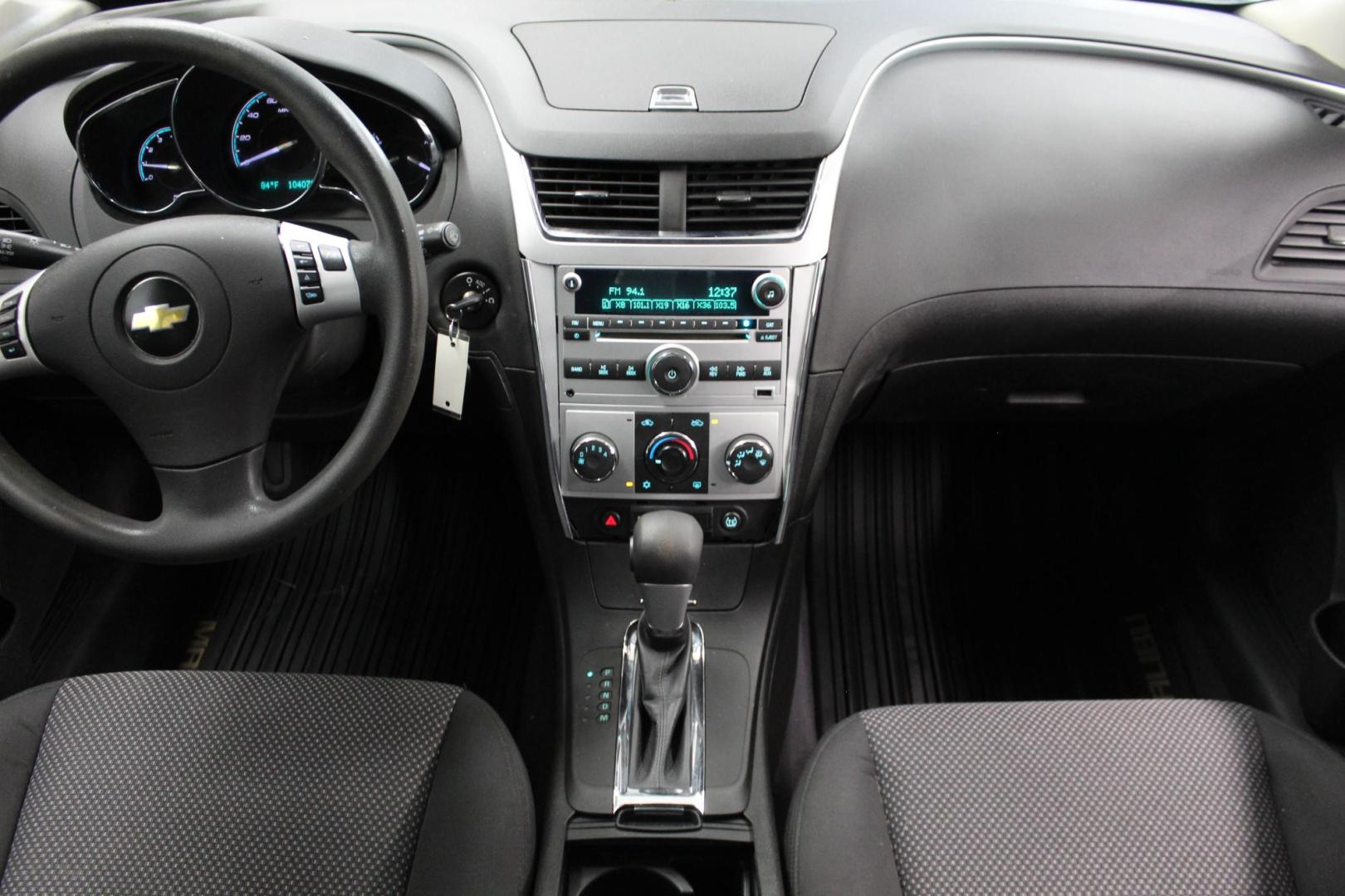 2011 /GRAY Chevrolet Malibu 1LT (1G1ZC5E11BF) with an 2.4L L4 DOHC 16V engine, 4-Speed Automatic transmission, located at 533 S West End Blvd., Quakertown, PA, 18951, (877) 257-4995, 40.343994, -75.303604 - INCLUDED IN THE SALE PRICE OF EVERY VEHICLE: 48 Hour Money Back Guarantee 6 Month - 6,000 Mile Warranty Brand New PA State Inspection & Emission $10 Oil Changes for the Life of the Loan Complete CARFAX - Photo#6
