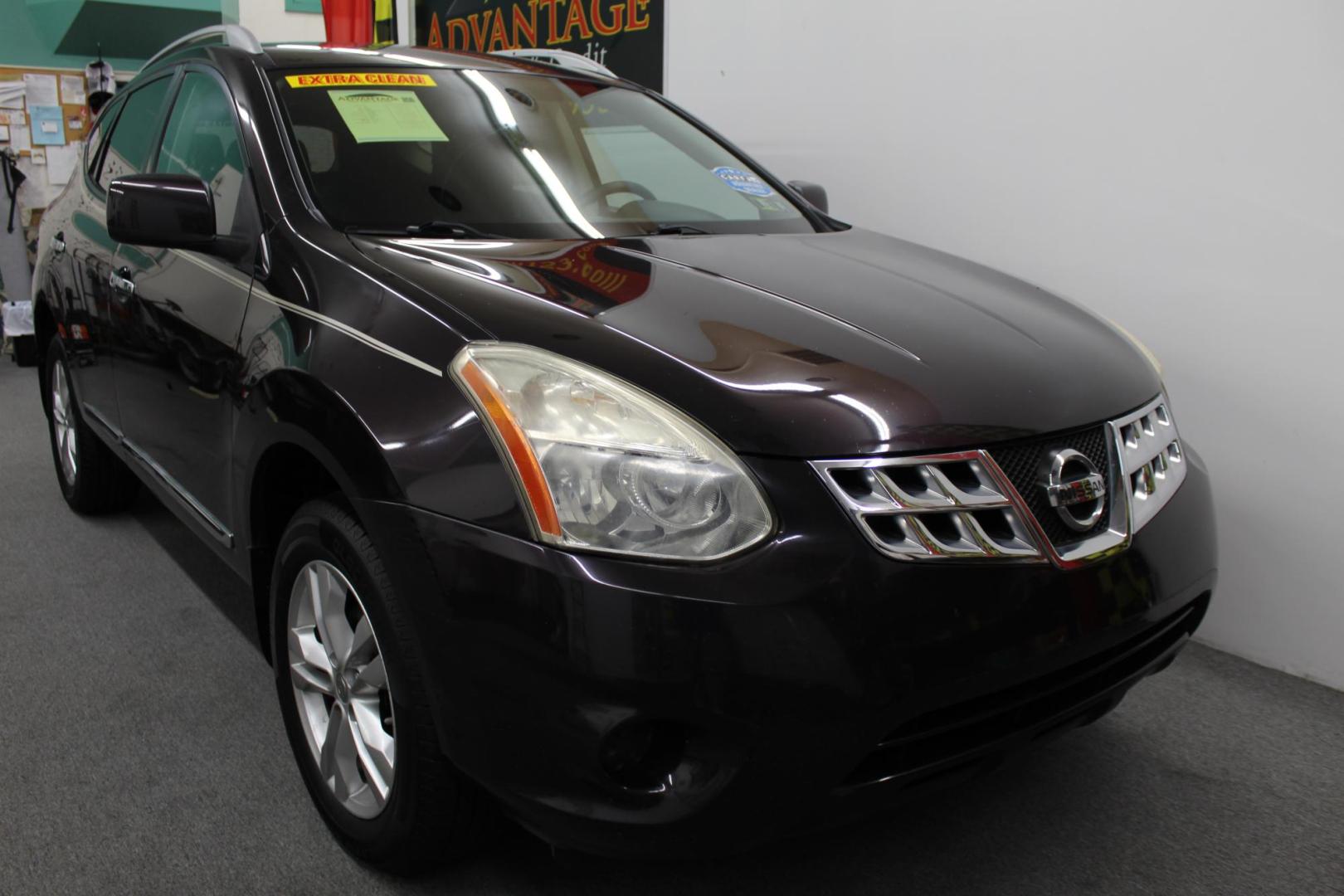 2013 /GRAY Nissan Rogue S AWD (JN8AS5MV4DW) with an 2.5L L4 DOHC 16V engine, Continuously Variable Transmission transmission, located at 533 S West End Blvd., Quakertown, PA, 18951, (877) 257-4995, 40.343994, -75.303604 - INCLUDED IN THE SALE PRICE OF EVERY VEHICLE: 48 Hour Money Back Guarantee 6 Month - 6,000 Mile Warranty Brand New PA State Inspection & Emission $10 Oil Changes for the Life of the Loan Complete CARFAX - Photo#2