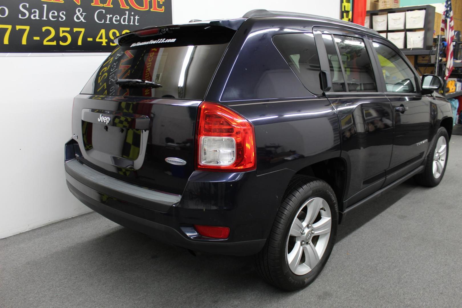 2011 /GRAY Jeep Compass Sport 4WD (1J4NF1FB7BD) with an 2.4L L4 DOHC 16V engine, located at 533 S West End Blvd., Quakertown, PA, 18951, (877) 257-4995, 40.343994, -75.303604 - INCLUDED IN THE SALE PRICE OF EVERY VEHICLE: 48 Hour Money Back Guarantee 6 Month - 6,000 Mile Warranty Brand New PA State Inspection & Emission $10 Oil Changes for the Life of the Loan Complete CARFAX - Photo#3