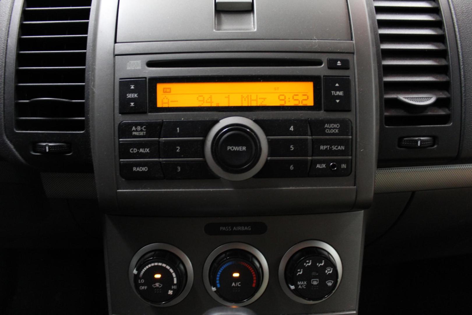 2009 Blue /GRAY Nissan Sentra 2.0 (3N1AB61E39L) with an 2.0L L4 DOHC 16V engine, CVT transmission, located at 533 S West End Blvd., Quakertown, PA, 18951, (877) 257-4995, 40.343994, -75.303604 - INCLUDED IN THE SALE PRICE OF EVERY VEHICLE: 48 Hour Money Back Guarantee 6 Month - 6,000 Mile Warranty Brand New PA State Inspection & Emission $10 Oil Changes for the Life of the Loan Complete CARFAX - Photo#7