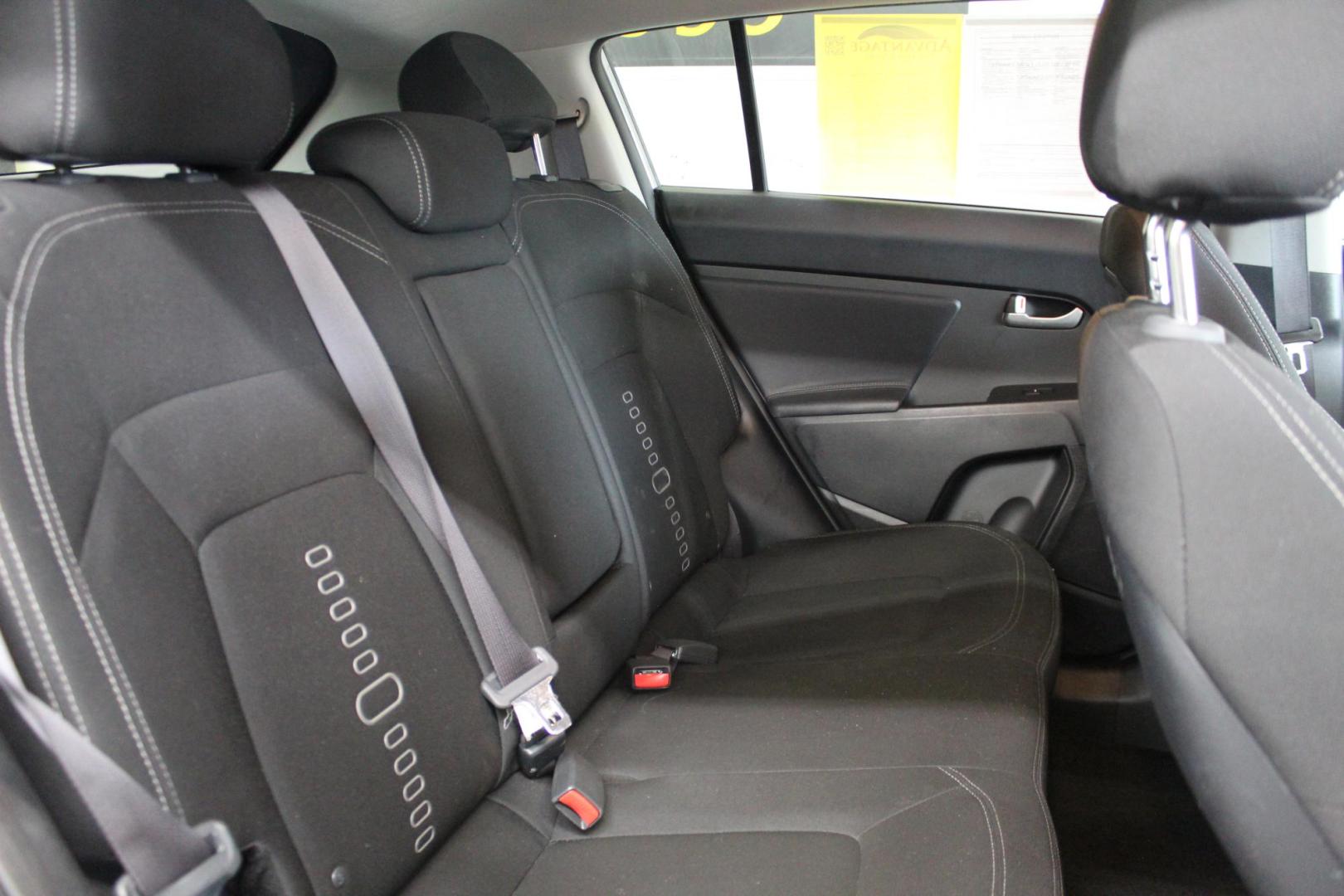 2012 /GRAY Kia Sportage EX AWD (KNDPCCA24C7) with an 2.4L V6 DOHC 24V engine, 6-Speed Automatic transmission, located at 533 S West End Blvd., Quakertown, PA, 18951, (877) 257-4995, 40.343994, -75.303604 - INCLUDED IN THE SALE PRICE OF EVERY VEHICLE: 48 Hour Money Back Guarantee 6 Month - 6,000 Mile Warranty Brand New PA State Inspection & Emission $10 Oil Changes for the Life of the Loan Complete CARFAX - Photo#4