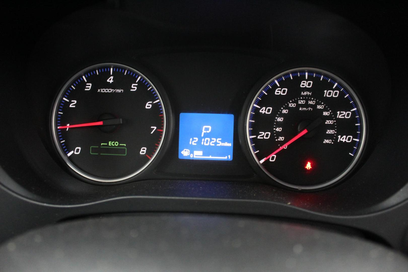 2015 /GRAY Mitsubishi Outlander ES 2WD (JA4AD2A39FZ) with an 2.4L L4 DOHC 16V engine, 6A transmission, located at 533 S West End Blvd., Quakertown, PA, 18951, (877) 257-4995, 40.343994, -75.303604 - INCLUDED IN THE SALE PRICE OF EVERY VEHICLE: 48 Hour Money Back Guarantee 6 Month - 6,000 Mile Warranty Brand New PA State Inspection & Emission $10 Oil Changes for the Life of the Loan Complete CARFAX - Photo#9