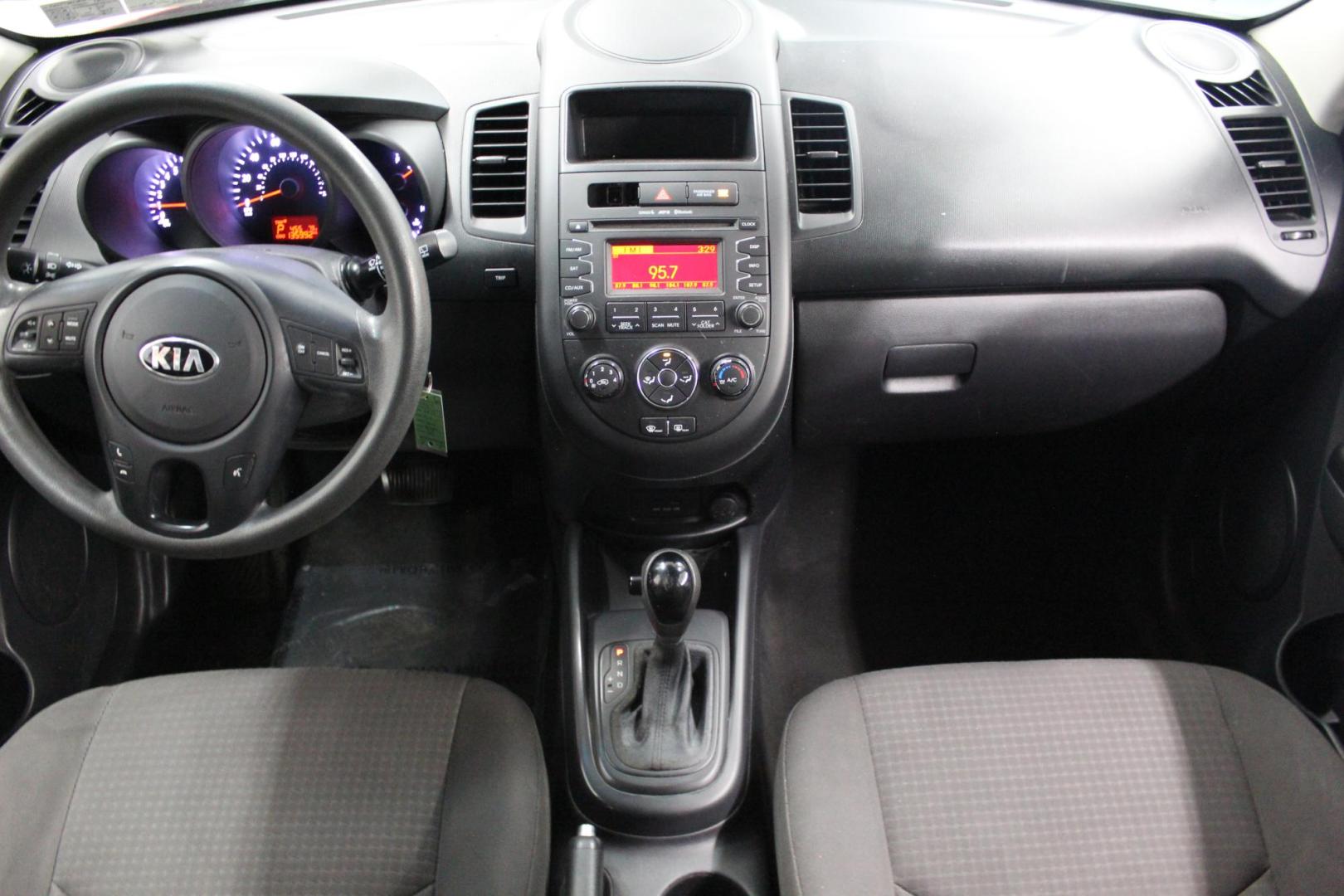2013 RED /BLACK Kia Soul Base (KNDJT2A53D7) with an 1.6L L4 DOHC 16V engine, 5-Speed Manual transmission, located at 533 S West End Blvd., Quakertown, PA, 18951, (877) 257-4995, 40.343994, -75.303604 - INCLUDED IN THE SALE PRICE OF EVERY VEHICLE: 48 Hour Money Back Guarantee 6 Month - 6,000 Mile Warranty Brand New PA State Inspection & Emission $10 Oil Changes for the Life of the Loan Complete CARFAX - Photo#6