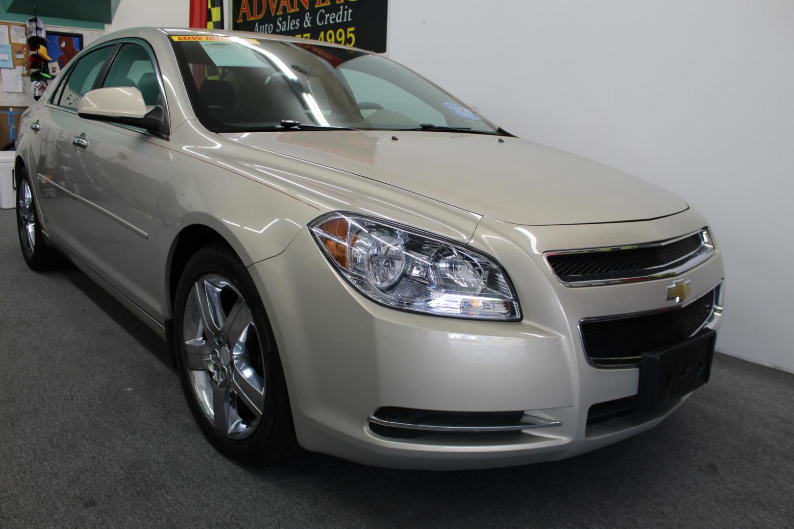 2012 Gold /Tan Chevrolet Malibu 1LT (1G1ZC5E01CF) with an 2.4L L4 DOHC 16V engine, 6-Speed Automatic transmission, located at 533 S West End Blvd., Quakertown, PA, 18951, (877) 257-4995, 40.343994, -75.303604 - INCLUDED IN THE SALE PRICE OF EVERY VEHICLE: 48 Hour Money Back Guarantee 6 Month - 6,000 Mile Warranty Brand New PA State Inspection & Emission $10 Oil Changes for the Life of the Loan Complete CARFAX - Photo#2