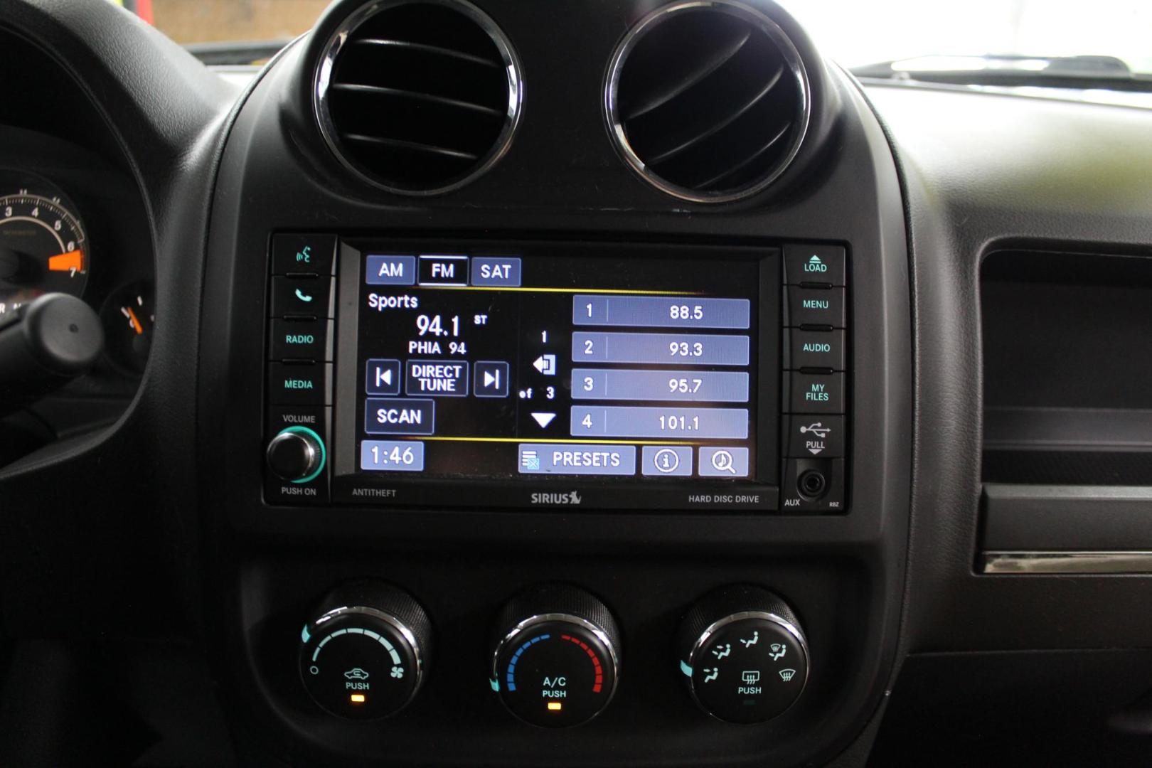 2016 /GRAY Jeep Patriot Sport 2WD (1C4NJPBB8GD) with an 2.4L L4 DOHC 16V engine, located at 533 S West End Blvd., Quakertown, PA, 18951, (877) 257-4995, 40.343994, -75.303604 - INCLUDED IN THE SALE PRICE OF EVERY VEHICLE: 48 Hour Money Back Guarantee 6 Month - 6,000 Mile Warranty Brand New PA State Inspection & Emission $10 Oil Changes for the Life of the Loan Complete CARFAX - Photo#7