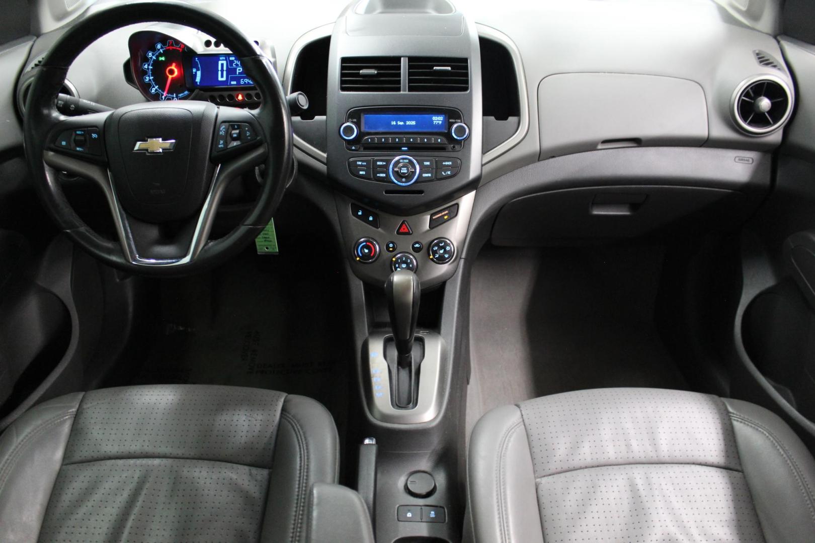 2012 /GRAY Chevrolet Sonic LTZ Sedan (1G1JE5SH3C4) with an 1.8L L4 DOHC 24V FFV engine, 6-Speed Automatic transmission, located at 533 S West End Blvd., Quakertown, PA, 18951, (877) 257-4995, 40.343994, -75.303604 - INCLUDED IN THE SALE PRICE OF EVERY VEHICLE: 48 Hour Money Back Guarantee 6 Month - 6,000 Mile Warranty Brand New PA State Inspection & Emission $10 Oil Changes for the Life of the Loan Complete CARFAX - Photo#6