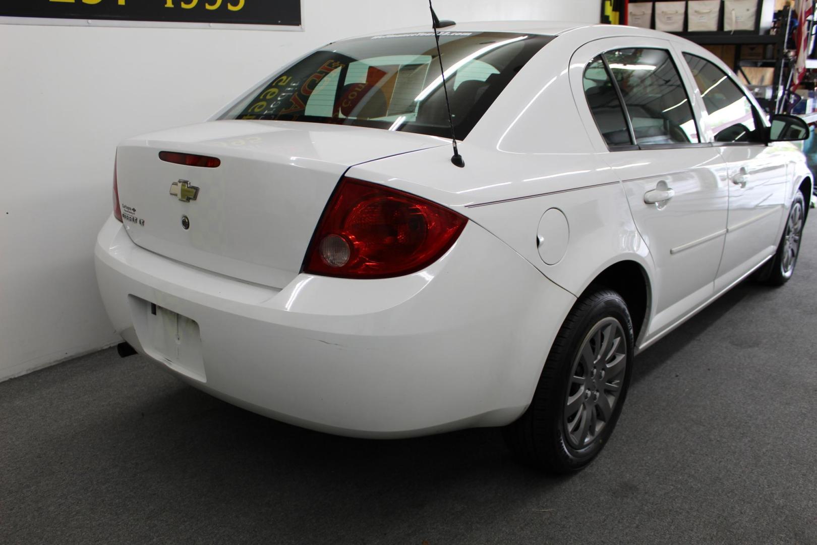 2010 /GRAY Chevrolet Cobalt LT1 Sedan (1G1AD5F52A7) with an 2.2L L4 DOHC 16V engine, 4-Speed Automatic transmission, located at 533 S West End Blvd., Quakertown, PA, 18951, (877) 257-4995, 40.343994, -75.303604 - INCLUDED IN THE SALE PRICE OF EVERY VEHICLE: 48 Hour Money Back Guarantee 6 Month - 6,000 Mile Warranty Brand New PA State Inspection & Emission $10 Oil Changes for the Life of the Loan Complete CARFAX - Photo#3