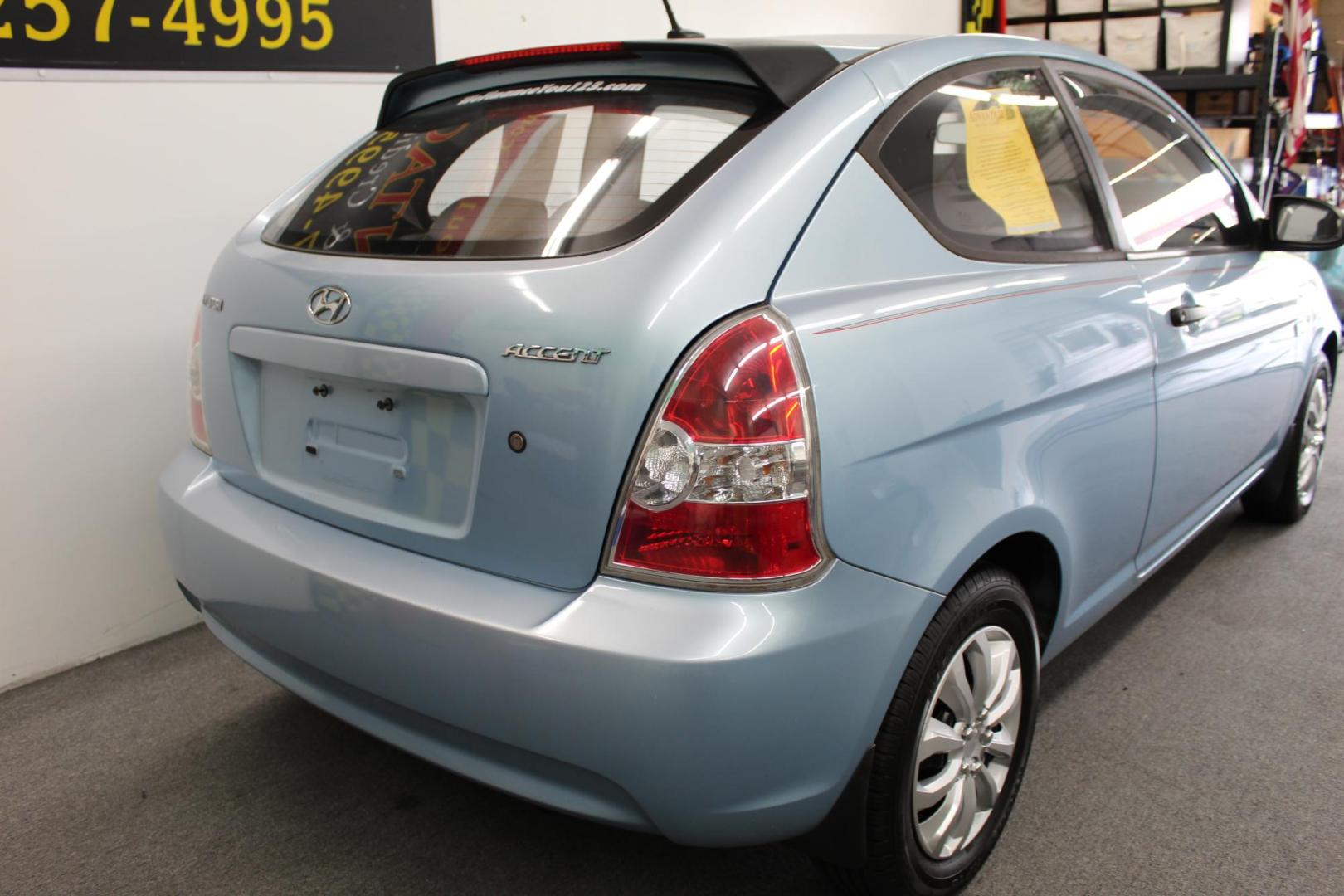 2009 Blue /GRAY Hyundai Accent GS 3-Door (KMHCM36C59U) with an 1.6L L4 DOHC 16V engine, located at 533 S West End Blvd., Quakertown, PA, 18951, (877) 257-4995, 40.343994, -75.303604 - INCLUDED IN THE SALE PRICE OF EVERY VEHICLE: 48 Hour Money Back Guarantee 6 Month - 6,000 Mile Warranty Brand New PA State Inspection & Emission $10 Oil Changes for the Life of the Loan Complete CARFAX - Photo#3