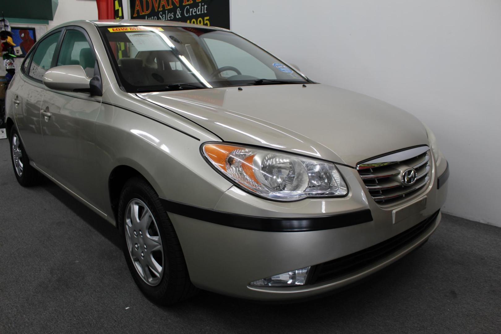 2010 Gray /GRAY Hyundai Elantra GLS (KMHDU4AD9AU) with an 2.0L L4 DOHC 16V engine, located at 533 S West End Blvd., Quakertown, PA, 18951, (877) 257-4995, 40.343994, -75.303604 - INCLUDED IN THE SALE PRICE OF EVERY VEHICLE: 48 Hour Money Back Guarantee 6 Month - 6,000 Mile Warranty Brand New PA State Inspection & Emission $10 Oil Changes for the Life of the Loan Complete CARFAX - Photo#2