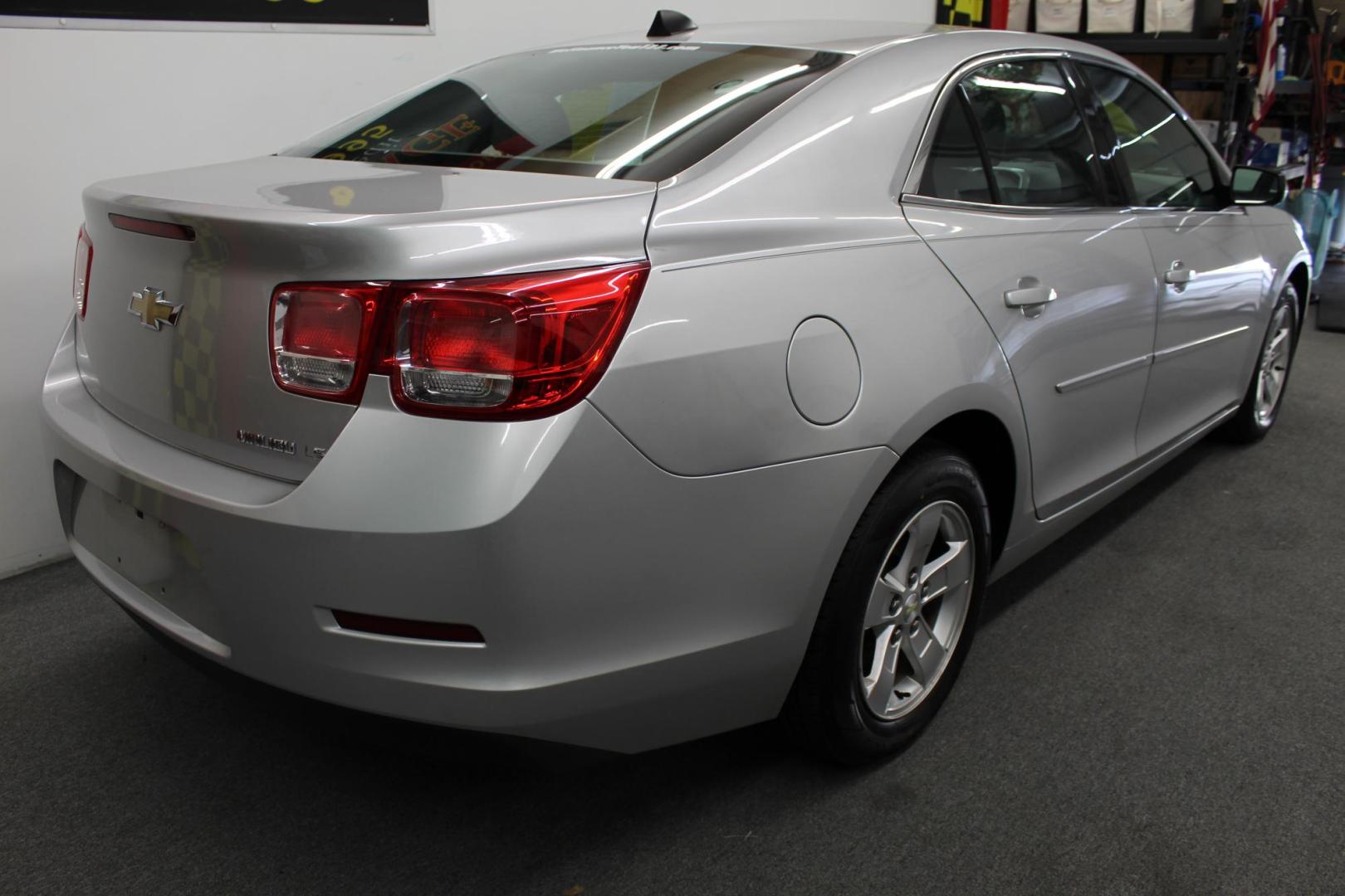 2014 SILVER /GRAY Chevrolet Malibu LS (1G11B5SL1EF) with an 2.5L L4 DOHC 16V engine, 6-Speed Automatic transmission, located at 533 S West End Blvd., Quakertown, PA, 18951, (877) 257-4995, 40.343994, -75.303604 - INCLUDED IN THE SALE PRICE OF EVERY VEHICLE: 48 Hour Money Back Guarantee 6 Month - 6,000 Mile Warranty Brand New PA State Inspection & Emission $10 Oil Changes for the Life of the Loan Complete CARFAX - Photo#3