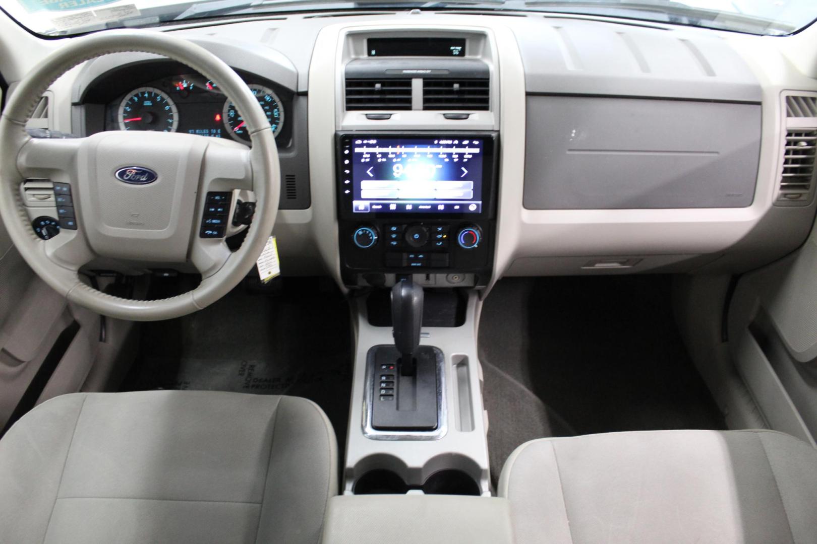 2012 SILVER /Beige Ford Escape XLT FWD (1FMCU0D74CK) with an 2.5L L4 DOHC 16V engine, 6-Speed Automatic transmission, located at 533 S West End Blvd., Quakertown, PA, 18951, (877) 257-4995, 40.343994, -75.303604 - INCLUDED IN THE SALE PRICE OF EVERY VEHICLE: 48 Hour Money Back Guarantee 6 Month - 6,000 Mile Warranty Brand New PA State Inspection & Emission $10 Oil Changes for the Life of the Loan Complete CARFAX - Photo#6