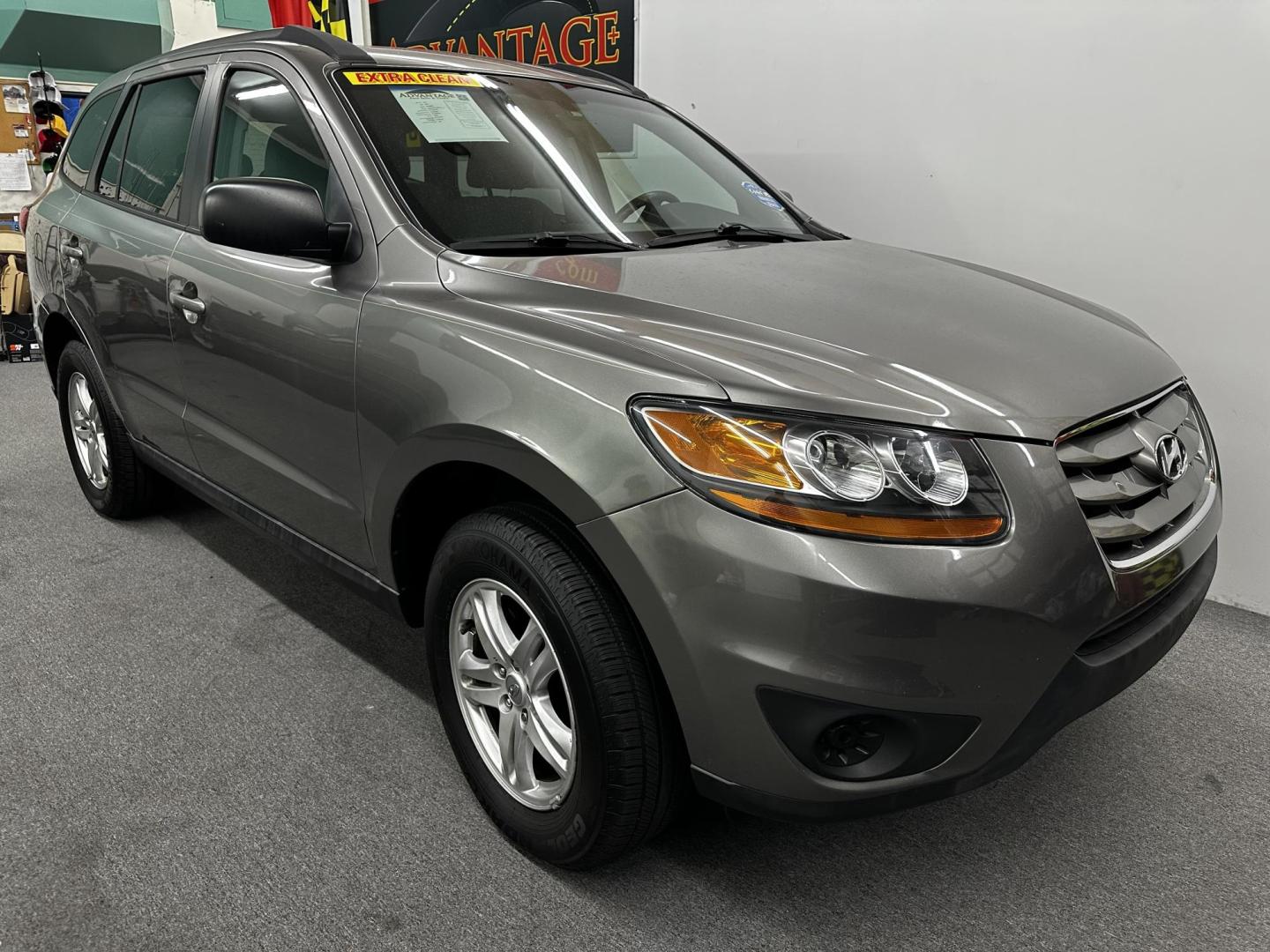 2011 Gray /GRAY Hyundai Santa Fe GL 2.4 4WD (5XYZGDAB7BG) with an 2.4L L4 DOHC 16V engine, 6-Speed Automatic transmission, located at 533 S West End Blvd., Quakertown, PA, 18951, (877) 257-4995, 40.343994, -75.303604 - INCLUDED IN THE SALE PRICE OF EVERY VEHICLE: 48 Hour Money Back Guarantee 6 Month - 6,000 Mile Warranty Brand New PA State Inspection & Emission $10 Oil Changes for the Life of the Loan Complete CARFAX - Photo#2