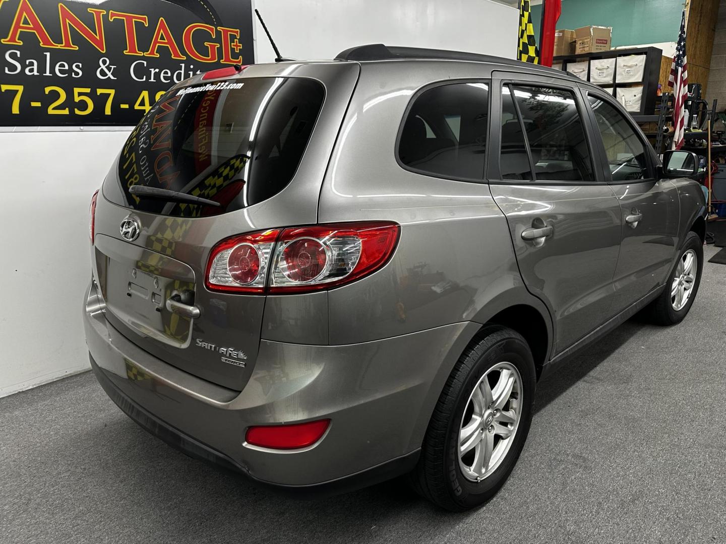 2011 Gray /GRAY Hyundai Santa Fe GL 2.4 4WD (5XYZGDAB7BG) with an 2.4L L4 DOHC 16V engine, 6-Speed Automatic transmission, located at 533 S West End Blvd., Quakertown, PA, 18951, (877) 257-4995, 40.343994, -75.303604 - INCLUDED IN THE SALE PRICE OF EVERY VEHICLE: 48 Hour Money Back Guarantee 6 Month - 6,000 Mile Warranty Brand New PA State Inspection & Emission $10 Oil Changes for the Life of the Loan Complete CARFAX - Photo#3