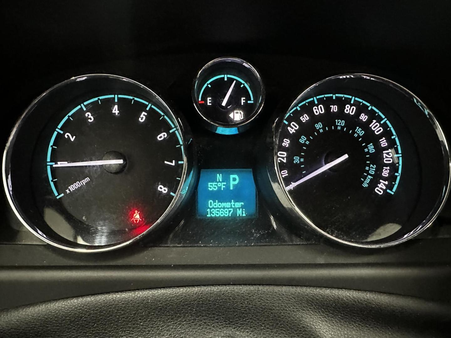 2015 /GRAY Chevrolet Captiva Sport 2LS FWD (3GNAL2EKXFS) with an 2.4L L4 DOHC 16V FFV engine, 6-Speed Automatic transmission, located at 533 S West End Blvd., Quakertown, PA, 18951, (877) 257-4995, 40.343994, -75.303604 - INCLUDED IN THE SALE PRICE OF EVERY VEHICLE: 48 Hour Money Back Guarantee 6 Month - 6,000 Mile Warranty Brand New PA State Inspection & Emission $10 Oil Changes for the Life of the Loan Complete CARFAX - Photo#8