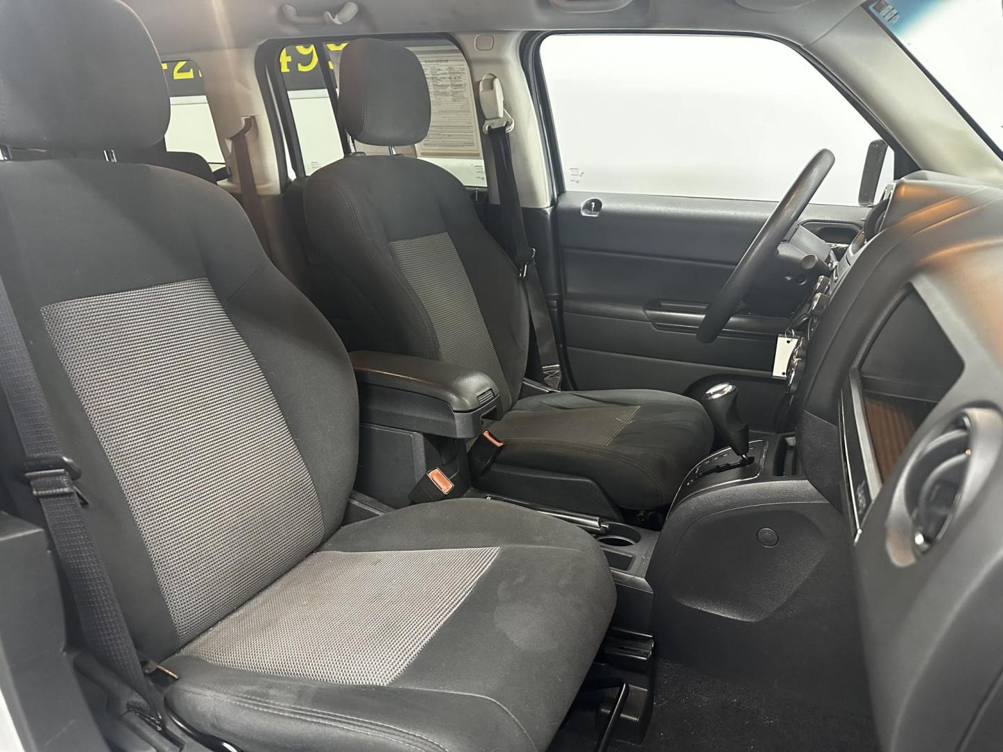 2011 SILVER /GRAY Jeep Patriot 4WD (1J4NF1GB4BD) with an 2.4L L4 DOHC 16V engine, located at 533 S West End Blvd., Quakertown, PA, 18951, (877) 257-4995, 40.343994, -75.303604 - INCLUDED IN THE SALE PRICE OF EVERY VEHICLE: 48 Hour Money Back Guarantee 6 Month - 6,000 Mile Warranty Brand New PA State Inspection & Emission $10 Oil Changes for the Life of the Loan Complete CARFAX - Photo#5