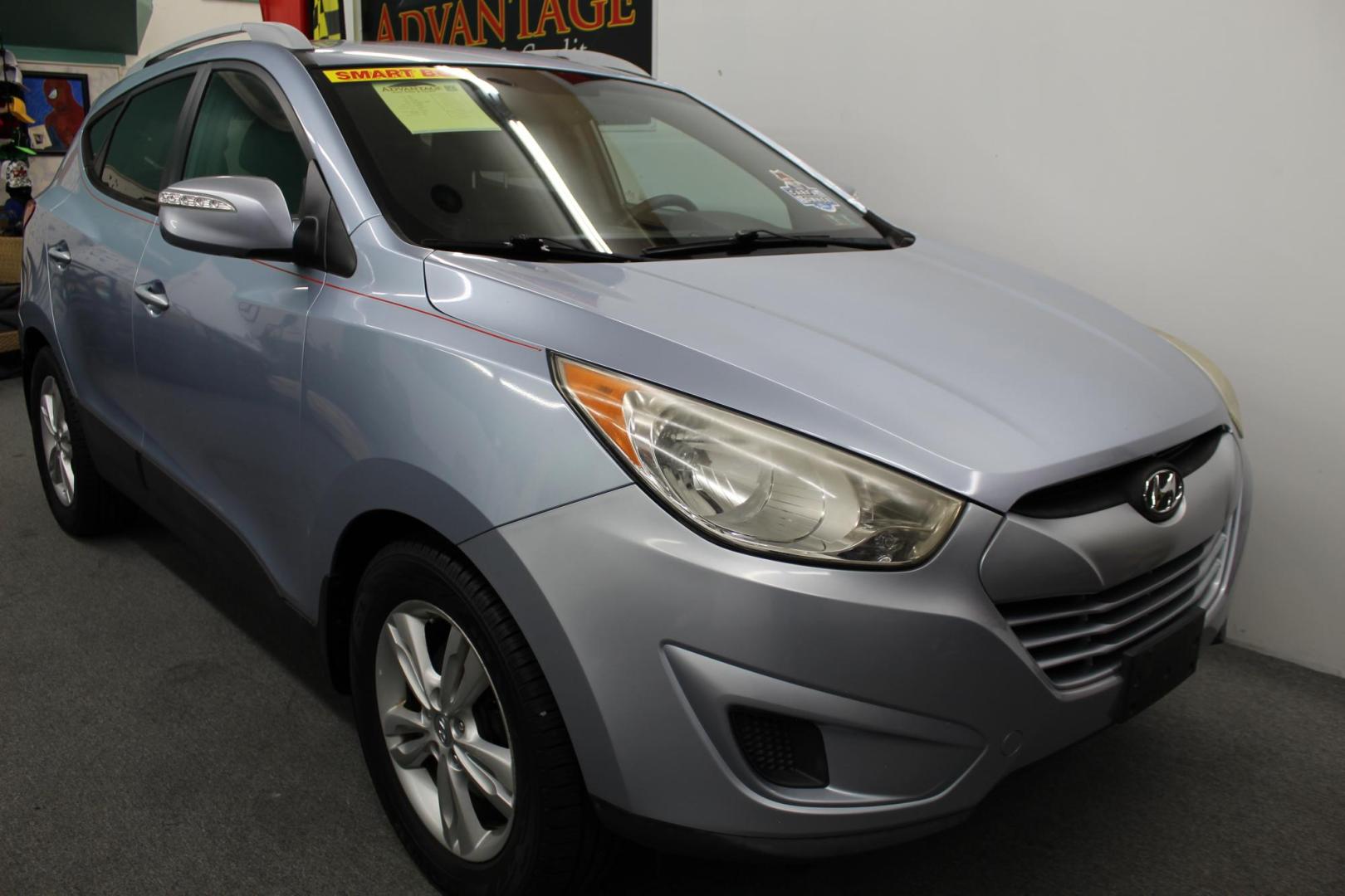 2012 Blue /GRAY Hyundai Tucson Limited Auto AWD (KM8JUCAC3CU) with an 2.4L L4 DOHC 16V engine, 6-Speed Automatic transmission, located at 533 S West End Blvd., Quakertown, PA, 18951, (877) 257-4995, 40.343994, -75.303604 - INCLUDED IN THE SALE PRICE OF EVERY VEHICLE: 48 Hour Money Back Guarantee 6 Month - 6,000 Mile Warranty Brand New PA State Inspection & Emission $10 Oil Changes for the Life of the Loan Complete CARFAX - Photo#2