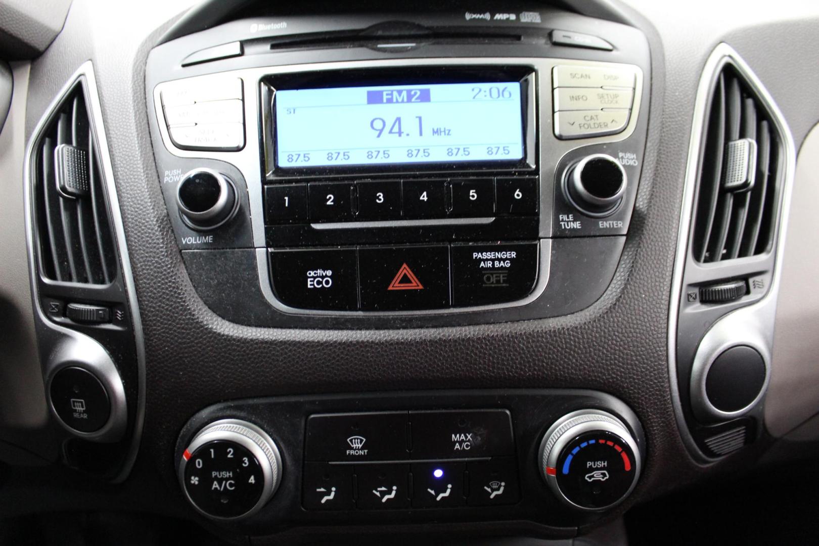 2012 Blue /GRAY Hyundai Tucson Limited Auto AWD (KM8JUCAC3CU) with an 2.4L L4 DOHC 16V engine, 6-Speed Automatic transmission, located at 533 S West End Blvd., Quakertown, PA, 18951, (877) 257-4995, 40.343994, -75.303604 - INCLUDED IN THE SALE PRICE OF EVERY VEHICLE: 48 Hour Money Back Guarantee 6 Month - 6,000 Mile Warranty Brand New PA State Inspection & Emission $10 Oil Changes for the Life of the Loan Complete CARFAX - Photo#7